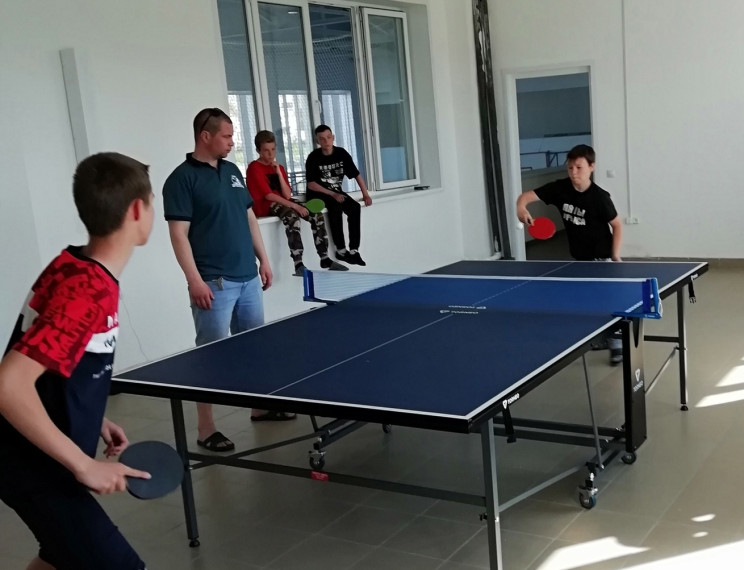 Летний турнир по настольному теннису, посвященный Дню защиты детей, прошёл в спортшколе.